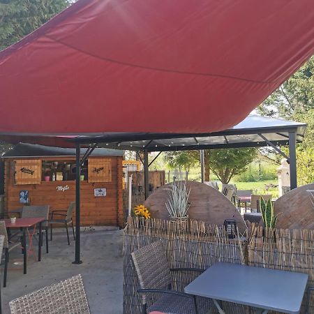 La Table Des Bons Peres Hotel Bislée Екстериор снимка